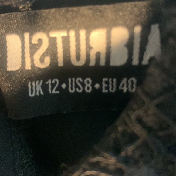 Beautiful goth dress. Never worn UK imported.zipper in back. Very chic! XoXo. - Picture 6 of 7